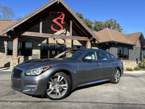 2015 Infiniti Q70L