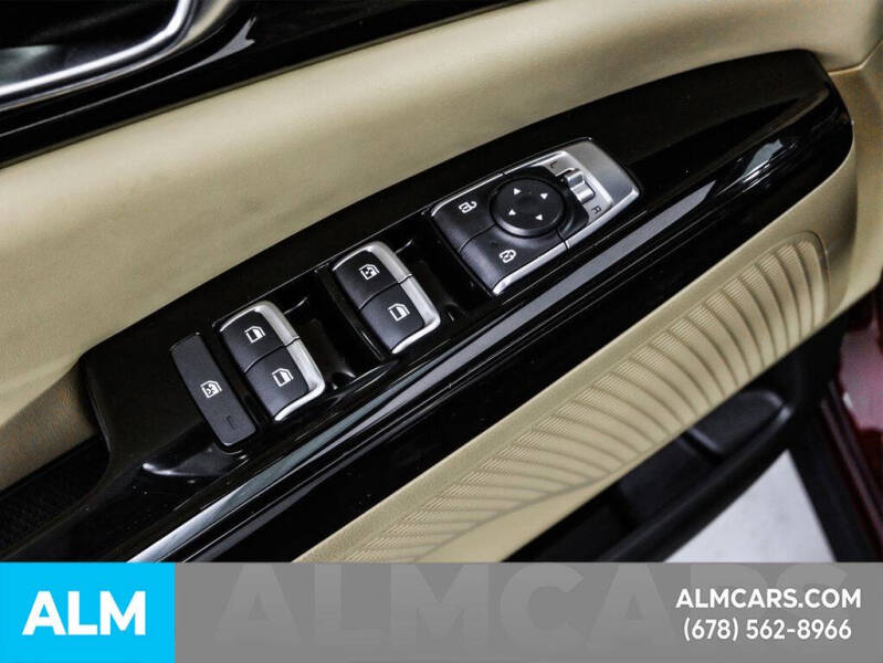 2024 Kia Carnival EX