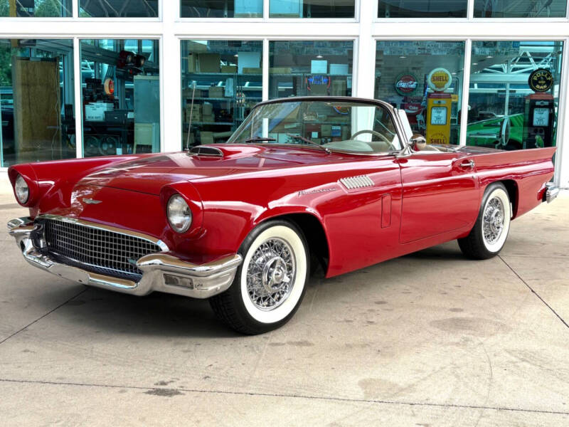1957 Ford Thunderbird