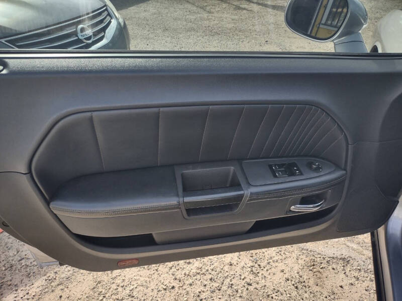 2014 Dodge Challenger R/T Shaker Package