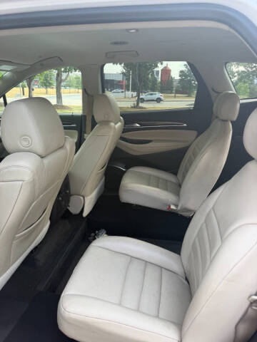 2020 Buick Enclave Essence