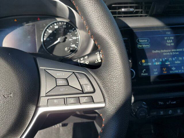 2024 Nissan Kicks SR