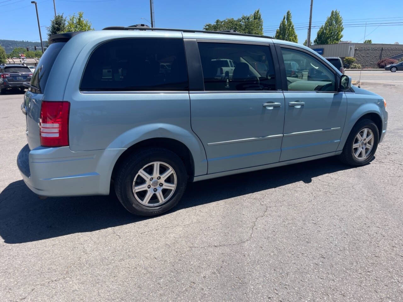 2008 Chrysler Town and Country for sale at Paradise Coach in Newberg, OR