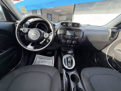 2016 Kia Soul +