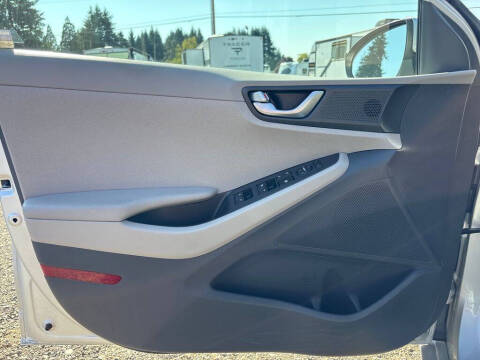 2017 Hyundai Ioniq Hybrid SEL