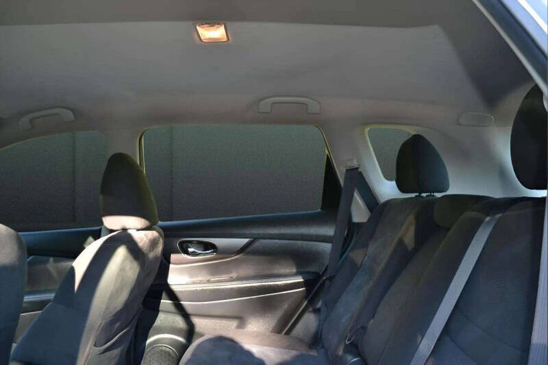 2015 Nissan Rogue S