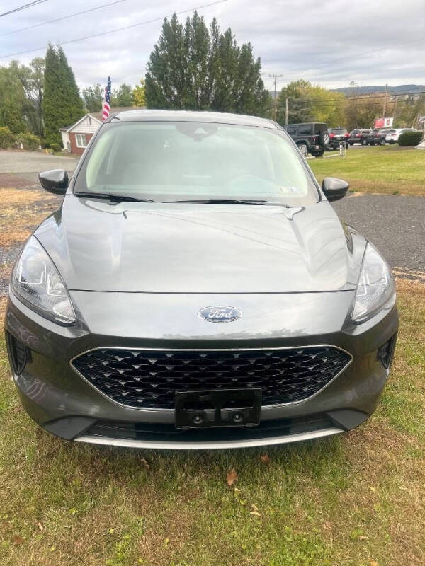 2020 Ford Escape SE
