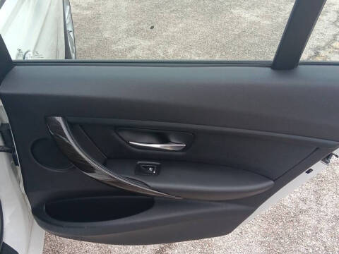 2016 BMW 3 Series 320i