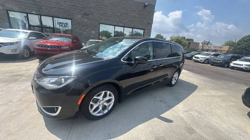 2018 Chrysler Pacifica Touring Plus