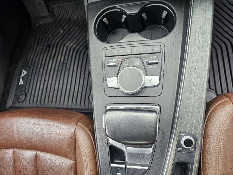 2017 Audi A4 2.0T quattro Prestige