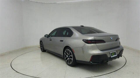 2023 BMW 7 Series 740i