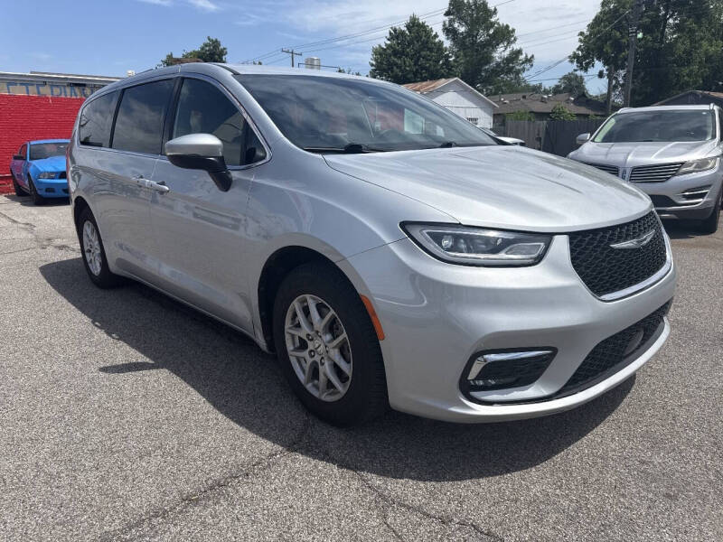 2023 Chrysler Pacifica Touring