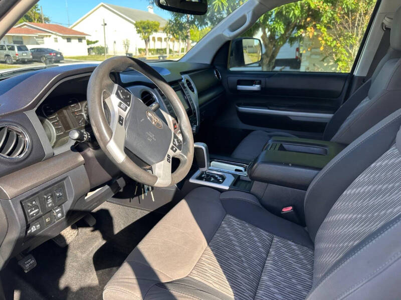 2018 Toyota Tundra SR5