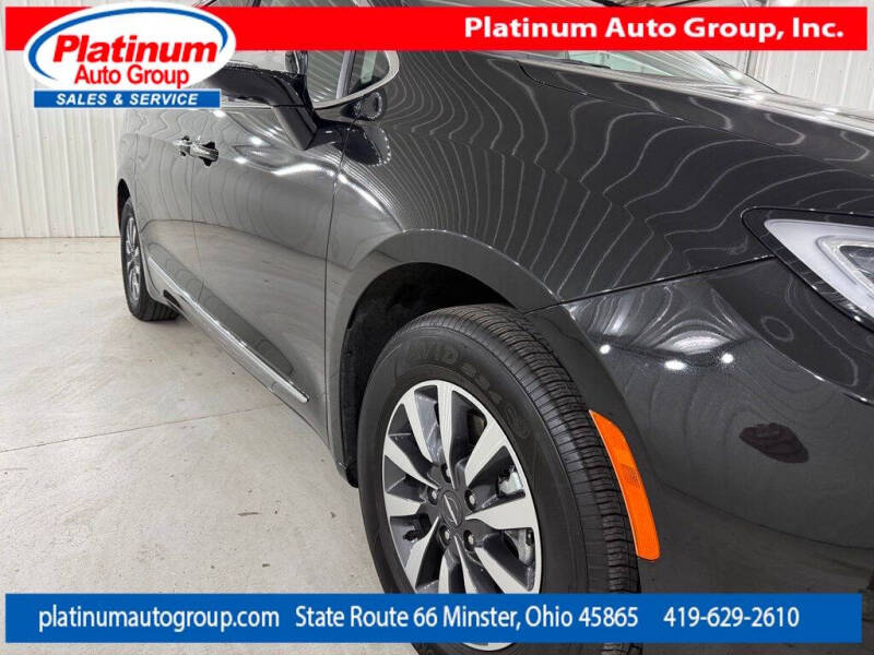 2023 Chrysler Pacifica Plug-In Hybrid Limited