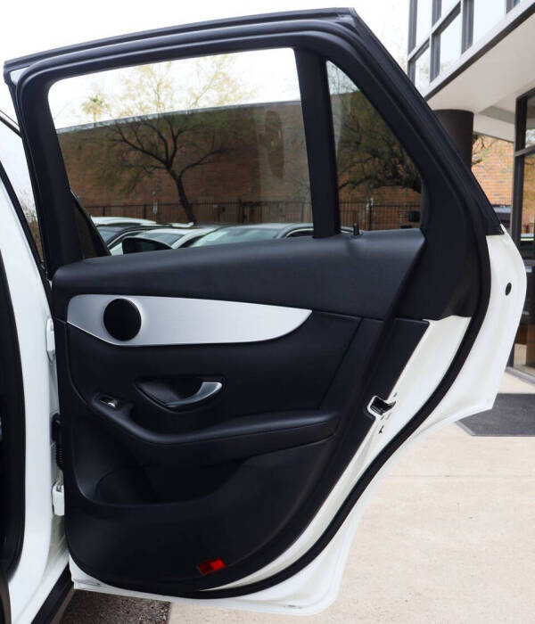 2019 Mercedes-Benz GLC GLC 300