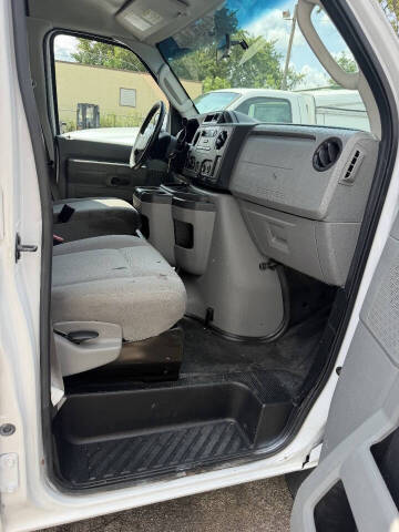 2013 Ford E-Series