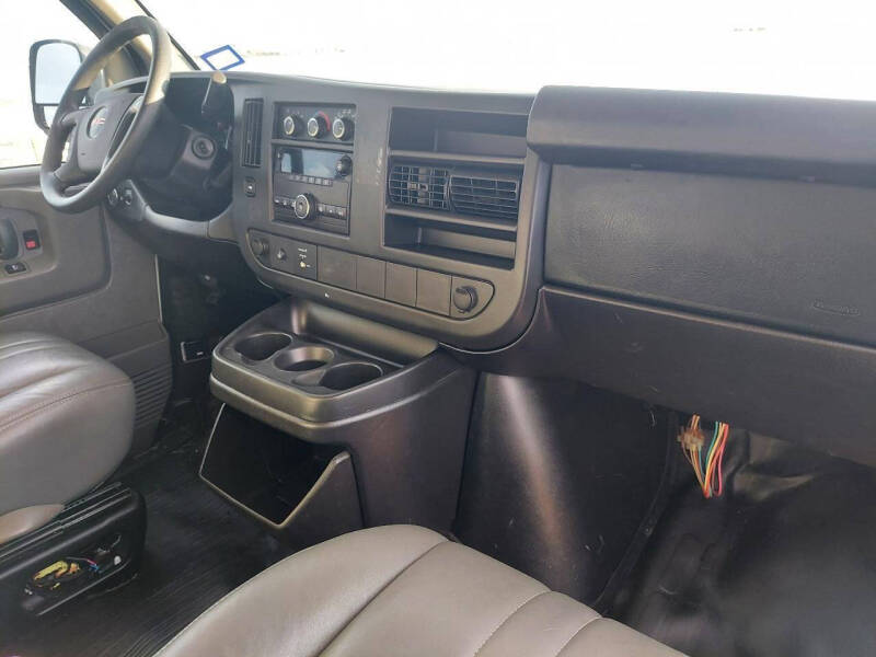 2014 GMC Savana 2500