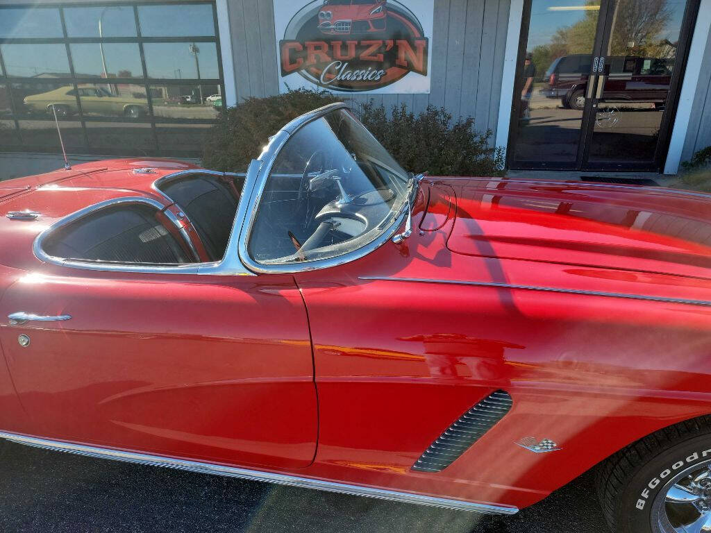 1962 Chevrolet Corvette 23
