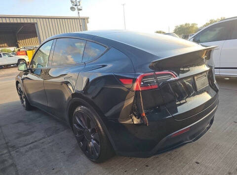 2025 Tesla Model Y Performance