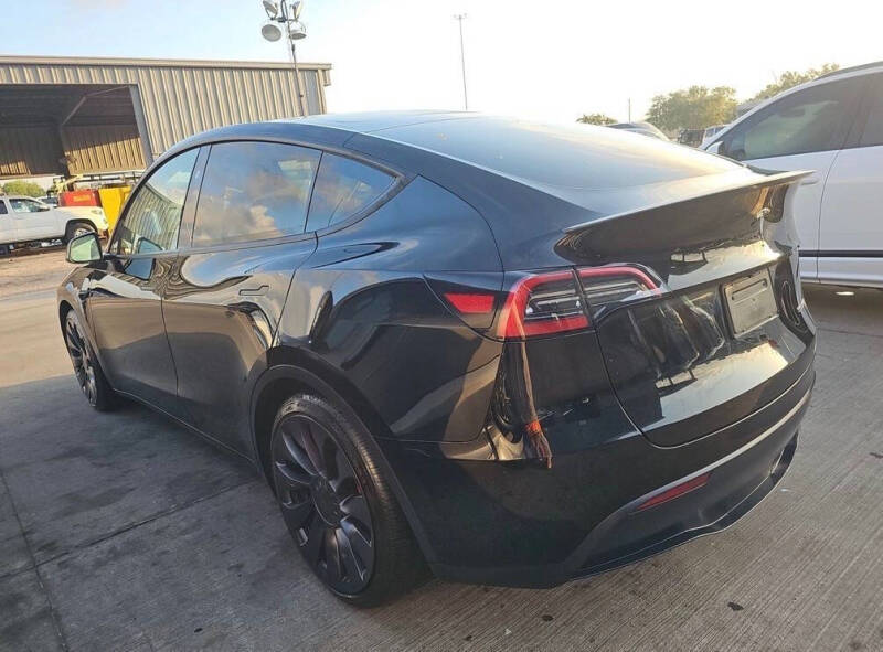 2025 Tesla Model Y Performance