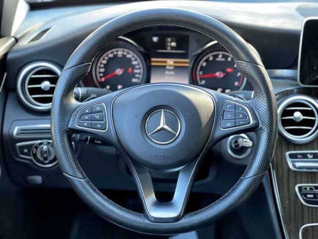 Mercedes-BenzC-Class35