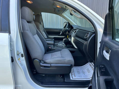 2014 Toyota Tundra SR5