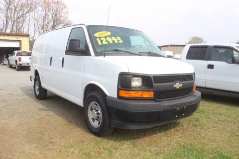 2017 Chevrolet Express for sale at Lee Motors in Princeton NC