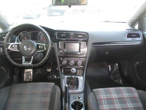 2015 Volkswagen Golf GTI S