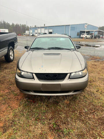 2002 Ford Mustang for sale at Lighthouse Truck and Auto LLC in Dillwyn VA