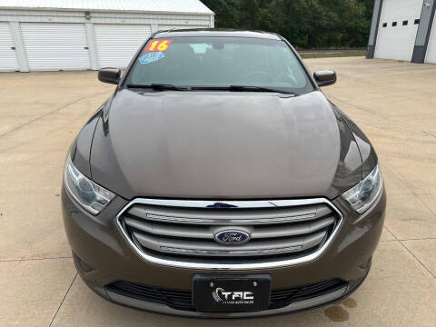 2016 Ford Taurus SEL