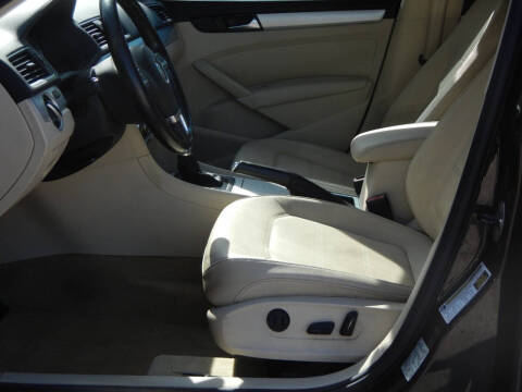 2012 Volkswagen Passat SE