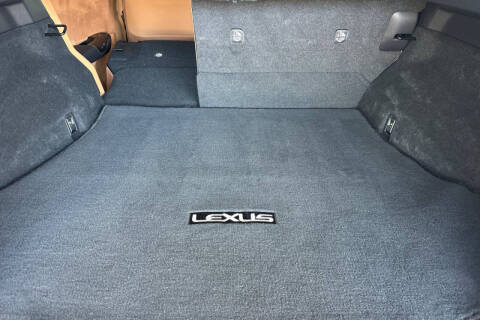 2023 Lexus RZ 450e Luxury