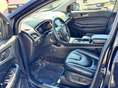 2019 Ford Edge Titanium