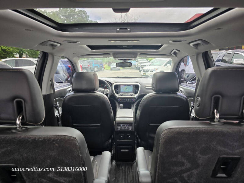 2017 GMC Acadia SLT-1