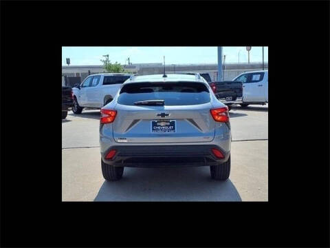 2025 Chevrolet Trax RS