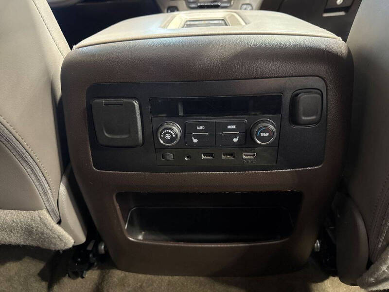 2017 GMC Yukon XL Denali