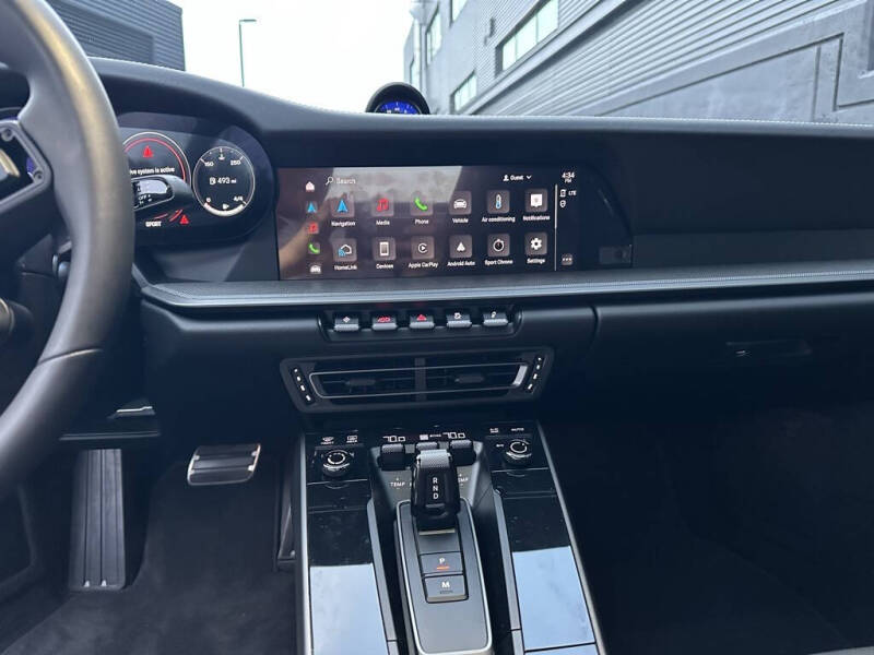 2024 Porsche 911 Carrera