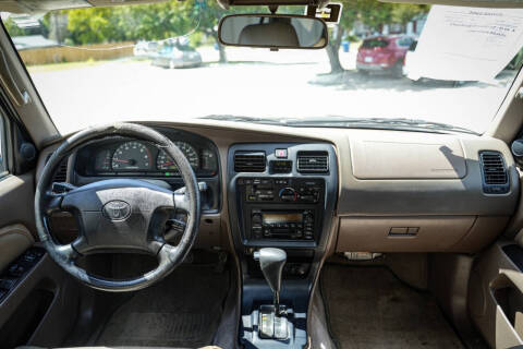 2000 Toyota 4Runner SR5