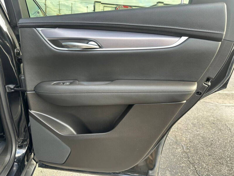 2022 Cadillac XT5 Luxury