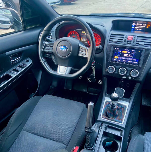 2015 Subaru WRX Premium photo 19