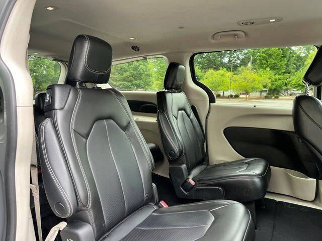 ChryslerPacifica19