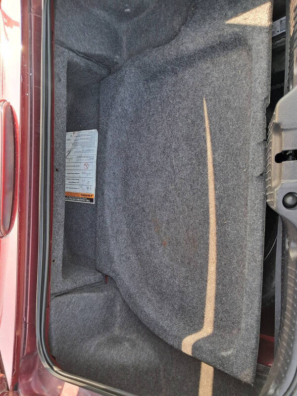 2004 Ford Thunderbird Deluxe