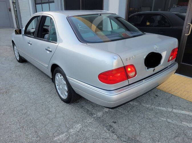 1998 Mercedes-Benz E-Class