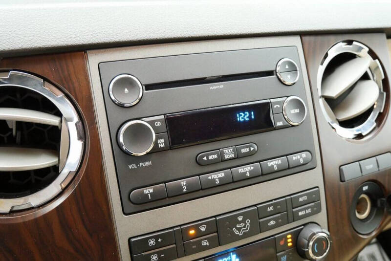 2011 Ford F-350 Super Duty Lariat