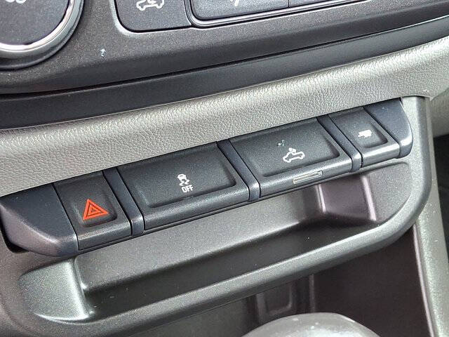 2022 GMC Canyon Elevation Standard