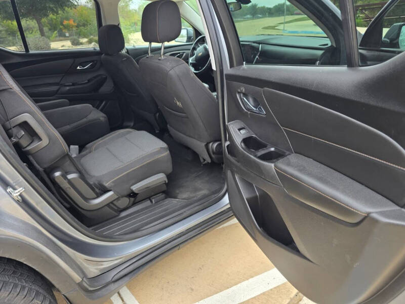 2018 Chevrolet Traverse LT Cloth