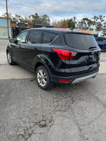 2019 Ford Escape SE