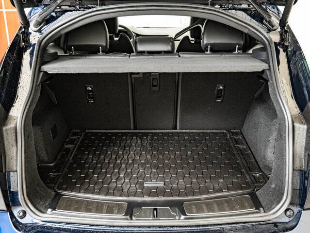 2024 Jaguar E-PACE P250 R-Dynamic SE