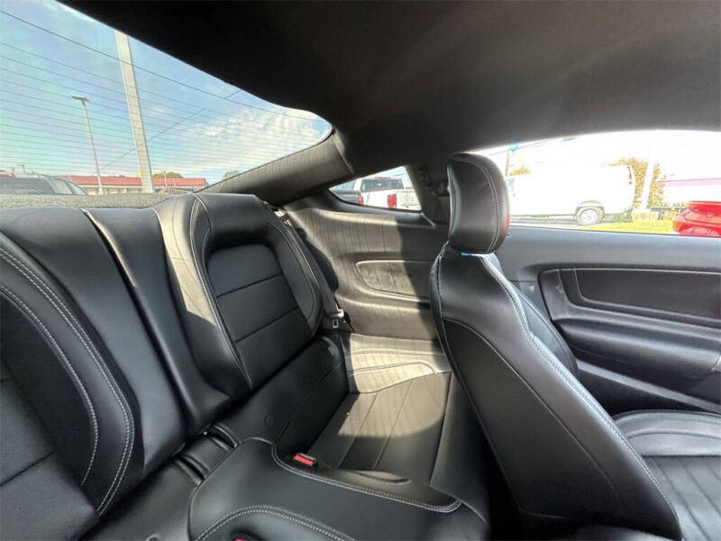 2022 Ford Mustang Mach 1