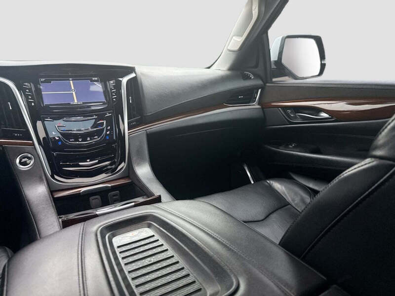 2020 Cadillac Escalade ESV Luxury